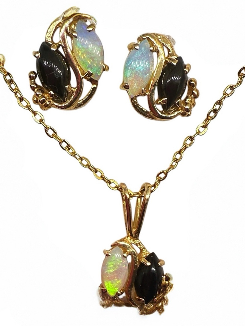 14k Gold Maui Diver Opal and Black Coral Necklace and Earrings Set!